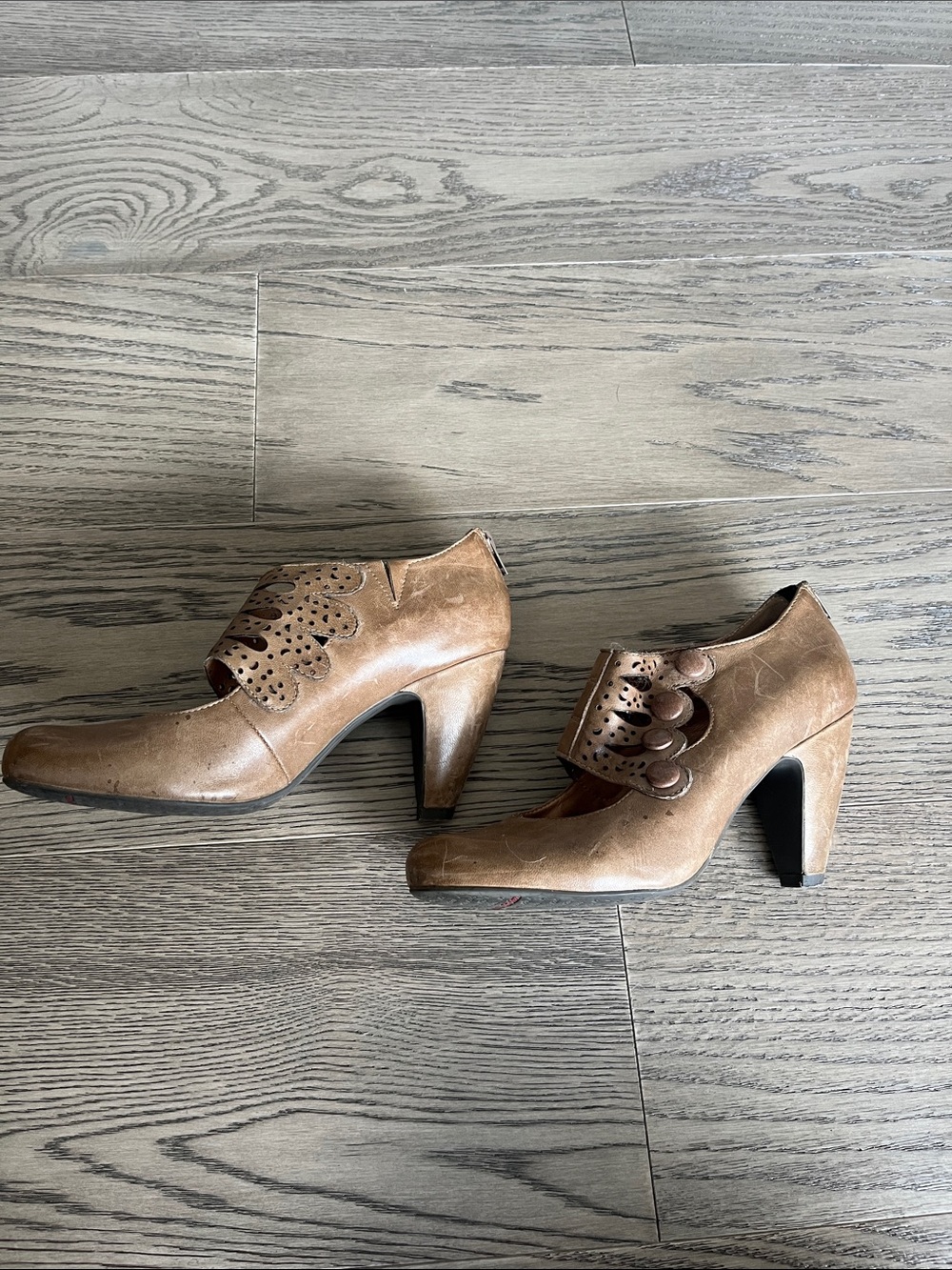 Miz Mooz Tan Leather Retro Cutout Heels